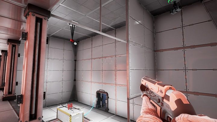 Wchodząc do pomieszczenia kierujemy naszą postać w prawo, znajdziemy tam kamerę nad którą przejmujemy kontrolę - Chapter 6 - Opis przejścia - The Turing Test - poradnik do gry