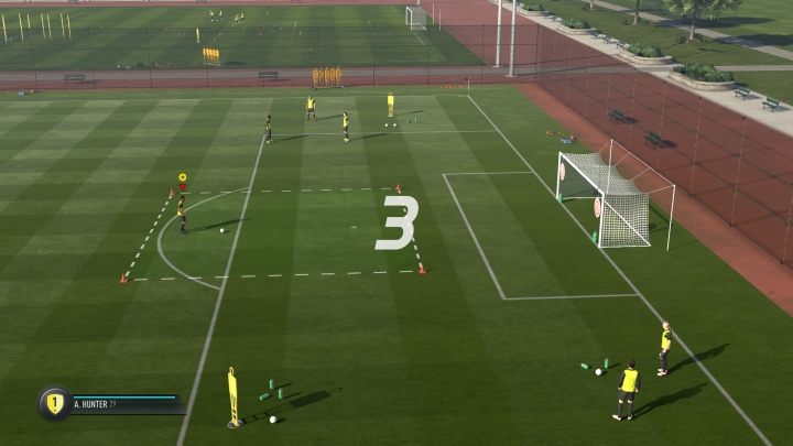 Aby uzyskać dobrą ocenę w pierwszej grze treningowej, musisz trafiać w tarcze w rogach bramki - Początek | Droga do sławy w FIFA 17 - FIFA 17 - poradnik do gry