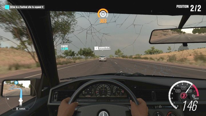 W pustynnych wyścigach 1 na 1 możesz jechać do celu na przełaj. - Szybkie zdobywanie fanów / kredytów / PD | Podstawy rozgrywki w Forza Horizon 3 - Forza Horizon 3 - poradnik do gry