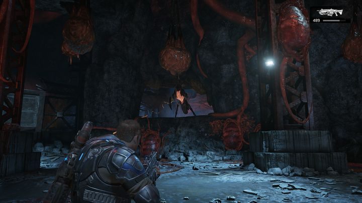 Walka z łapaczem. Trzymaj go na dystans, a nie będzie problemów. - Akt 3:6 - Początki | Opis przejścia Gears of War 4 - Gears of War 4 - poradnik do gry