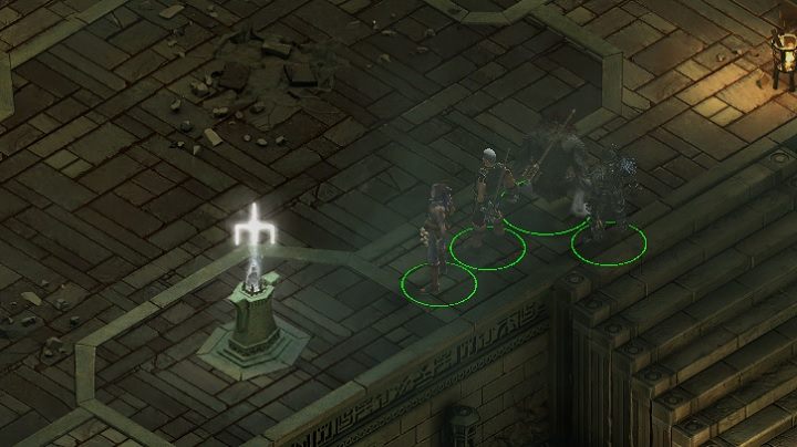 Bez względu na to w jaki sposób wszedłeś w posiadanie ognioklucza Amith musisz użyć go na pobliskiej latarni, żeby posunąć zadanie naprzód - Zakazane przejście (Forbidden Passage) - zadanie główne | Solucja Tyranny - Tyranny - poradnik do gry