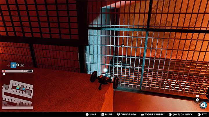 Po znalezieniu się wewnątrz budynku pomóż sobie trybem hakowania sieci żeby zlokalizować sekret - Watch Dogs 2: Kluczowe dane 1-12, mapa, sekrety - Watch Dogs 2 - poradnik do gry