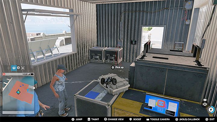 Wrogów pilnujących obszaru na dachu możesz eliminować dzięki hakowaniu i atakami środowiskowymi - Watch Dogs 2: Kluczowe dane 13-24, sekrety, porady - Watch Dogs 2 - poradnik do gry