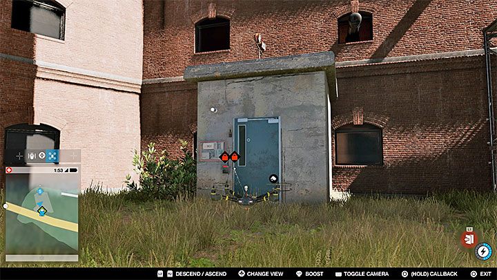 Kluczowe dane są w pokazanej na dołączonym obrazku małej budce zlokalizowanej tuż obok głównego budynku fortu, przy czym drzwi budki są zamknięte - Watch Dogs 2: Kluczowe dane 13-24, sekrety, porady - Watch Dogs 2 - poradnik do gry