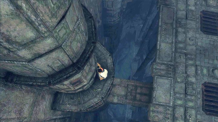 Dotrzyj na główny poziom pierwszej sali - Przejście przez dwie sale z obracającymi się strażnikami | The Last Guardian - The Last Guardian - poradnik do gry