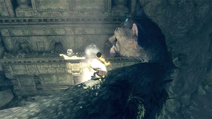 Przeskocz na małą półkę - Odnalezienie lustra i wydostanie się ze startowej jaskini | The Last Guardian - The Last Guardian - poradnik do gry