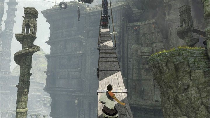 Zaczekaj aż platforma maksymalnie się przechyli - Wspinaczka na wysokości | The Last Guardian - The Last Guardian - poradnik do gry