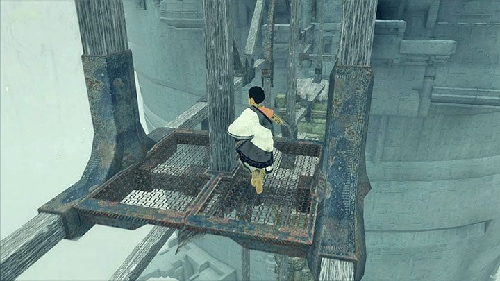 Przejdź po dolnych elementach mostu - Zniszczenie dwóch witraży i eksploracja drugiej wieży | The Last Guardian - The Last Guardian - poradnik do gry