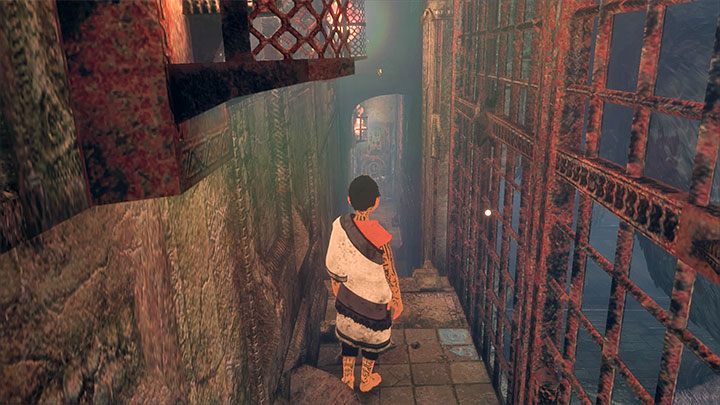 Uchwyt jest na końcu bocznego przejścia - Przejście korytarzami z błękitnymi oparami | The Last Guardian - The Last Guardian - poradnik do gry