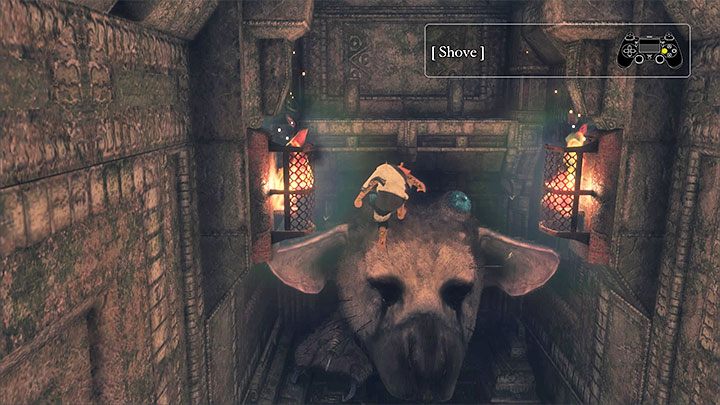 Wdrap się na głowę Trico i doskocz do wyższej półki - Pokonanie ożywionych zbroi i wydostanie się z sali z klatką | The Last Guardian - The Last Guardian - poradnik do gry