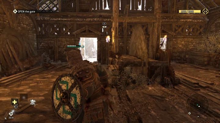 Zeskanowanie piły zlokalizowanej na środku pomieszczenia pozwoli ci aktywować pierwszą Opowieść. - Rozdział 2.3 - Żelazo, Drewno i Stal | Opis przejścia For Honor - For Honor - poradnik do gry