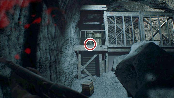 Przed laboratorium odnajdziesz drugą figurkę - Resident Evil 7: Kopalnia soli - sekrety - Resident Evil 7 - poradnik, solucja