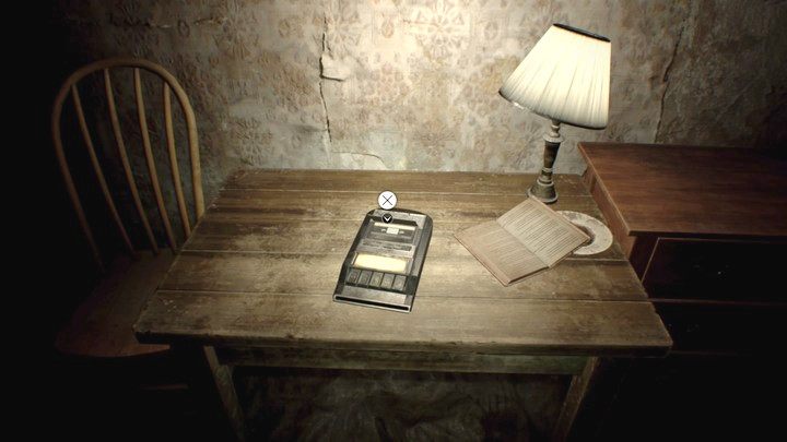 Magnetofon, służy do ręcznego zapisu stanu gry - Resident Evil 7: Porady na start, crafting - Resident Evil 7 - poradnik, solucja