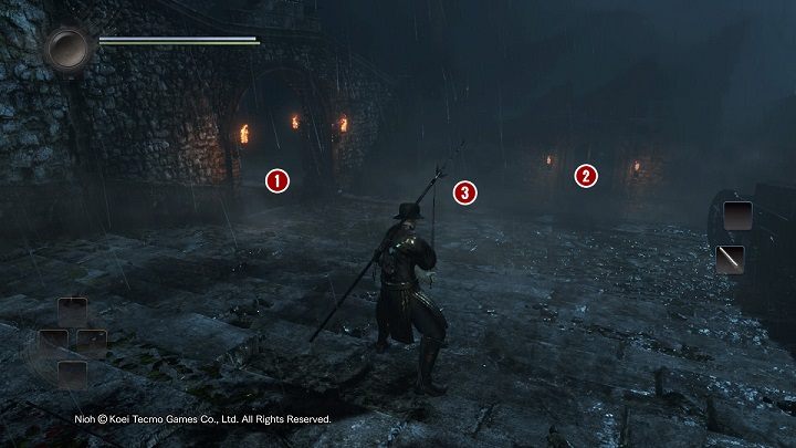 Skieruj się teraz w przeciwną stronę dziedzińca i zejdź po schodach - NiOh: Człowiek z Duchem Opiekuńczym - solucja, opis przejścia - NiOh - poradnik do gry