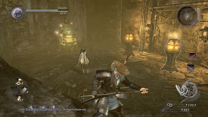 Skorzystaj z Chramu i porozmawiaj z kobietą obok wrót - NiOh: Uśpiony kamień dusz (The Spirit Stone Slumbers) - solucja, opis przejścia - NiOh - poradnik do gry