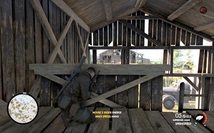 Piętro stodoły to dobre miejsce do zdjęcia oficera w drugim budynku - Zabójstwo oficerów w San Celini | Sniper Elite 4 - Sniper Elite 4 - poradnik do gry