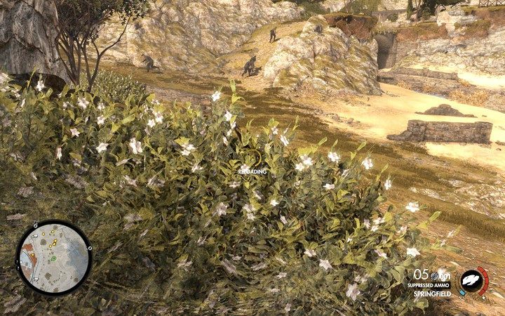 Spomiędzy chaszczy wyceluj w niebieską ciężarówkę przy murach - Zdobądź raport snajpera we Wsi Bitanti | Sniper Elite 4 - Sniper Elite 4 - poradnik do gry