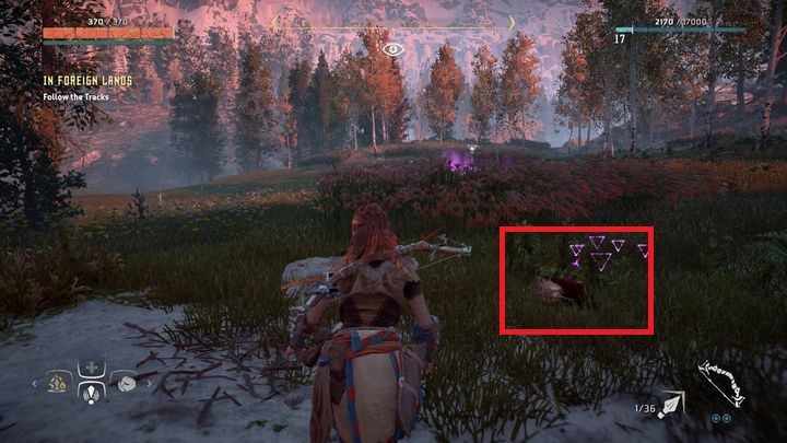 Wraz z końcem tropu znajdziesz żołnierski hełm, który należy sprawdzić - Horizon Zero Dawn: W obcych krajach (In Foreign Lands) | Wieża Dnia, solucja - Horizon Zero Dawn - poradnik, solucja
