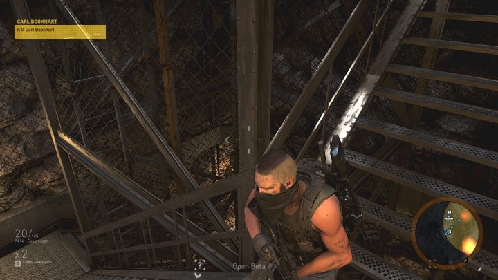 Gdy dojdziesz do schodów, zejdź na dół, a tam będzie czekała ostatnia grupa przeciwników, włącznie z celem tej misji - Carlem Bookhartem - Carl Bookhart | Misje główne w Montuyoc | Ghost Recon Wildlands - Tom Clancys Ghost Recon: Wildlands - poradnik do gry