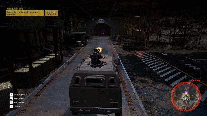 Do obrony możesz też wykorzystać opancerzony pojazd Unidadu, zaparkowany niedaleko - Tajna Baza | Misje główne w Flor De Oro | Ghost Recon Wildlands - Tom Clancys Ghost Recon: Wildlands - poradnik do gry