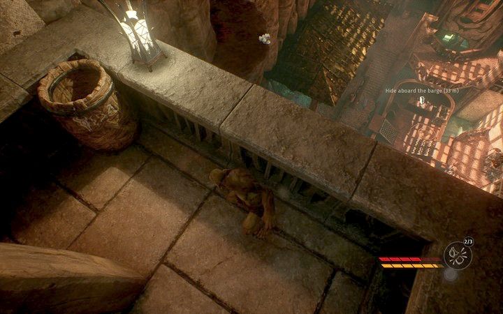 Koło pochodni skręć w lewo, na balkonik gdzie znajduje się słup z liną - Zabierz kwarc i wyjdź na zewnątrz | Misja 5 - W pułapce | Opis przejścia Styx - Styx: Shards of Darkness - poradnik do gry