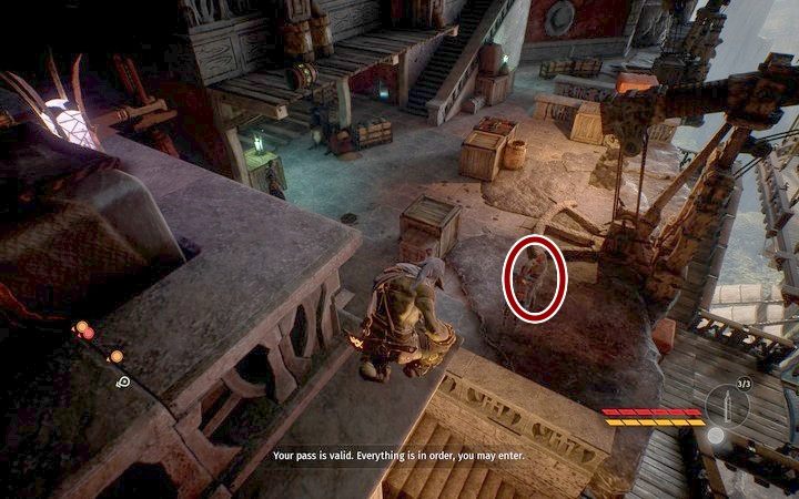 Podobnie jak wyżej, warto przedostać się z balkonu na I piętrze krawędzią do samego końca, nad grupkę rozmawiających strażników - Zdobądź przepustkę | Misja 2 - Korrangar | Opis przejścia Styx - Styx: Shards of Darkness - poradnik do gry