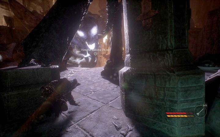 Gdy dostrzeżesz światło, przeciwnik będzie próbował cię zmiażdżyć, jeśli cię dostrzeże - Walka z bossem | Misja 9 - Zemsta | Opis przejścia Styx - Styx: Shards of Darkness - poradnik do gry