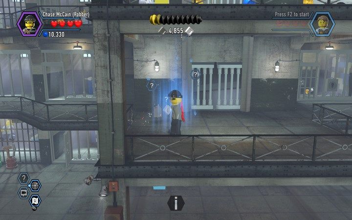 By skorzystać z niebieskiego pola, zmień kostium na policjanta - Cele więzienne na wyspie | Rozdział 3 w Lego City: Tajny Agent - LEGO City: Tajny Agent - poradnik do gry