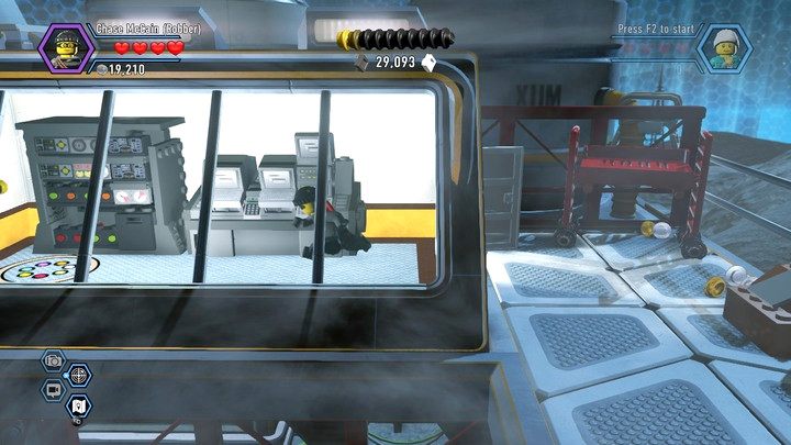 W małym oświetlonym budynku znajduje się przełącznik od mostu - Lądowanie na księżycu w Lego City: Tajny Agent - LEGO City: Tajny Agent - poradnik do gry