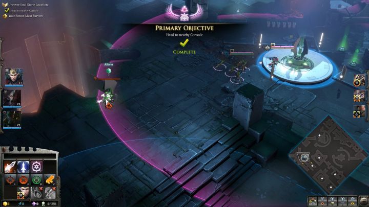 Zaatakuj konsolę, by ściągnąć uwagę strażników. - Misja 11 - Krwawy Gambit | Kampania - opis przejścia - Warhammer 40,000: Dawn of War III - poradnik do gry