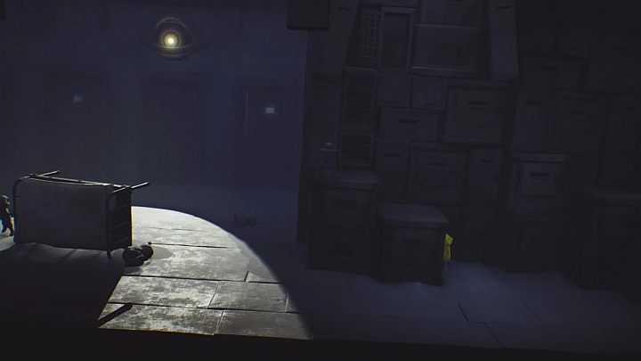 Nie możesz pozostawać w świetle, ponieważ twoja postać zamieni się w kamień! - Little Nightmares: Spoglądające oko i doskwierający głód - solucja - Little Nightmares - poradnik do gry