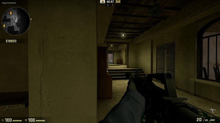 Wchodząc do korytarza od strony Terrorystów musisz być niezwykle ostrożny ponieważ przeciwnicy zazwyczaj zajmują pozycję z prawej strony stając na beczce skąd mogą Cię zestrzelić gdy tylko wyjrzysz zza rogu - Mirage | Mapy turniejowe | CS GO - CS GO - poradnik do gry