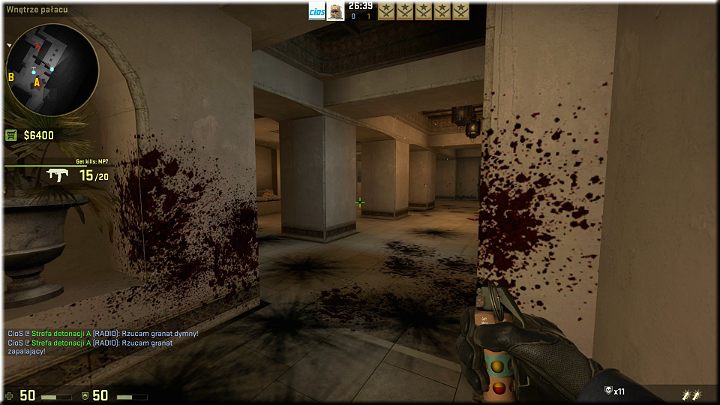 Zaraz po zakończeniu fali dobrym pomysłem jest wdrapanie się po drabinie na balkon z którego można dostać się do korytarza widocznego na powyższym obrazku - Misja 7 - Mirrage - Profesjonalizm to podstawa | CS GO - CS GO - poradnik do gry