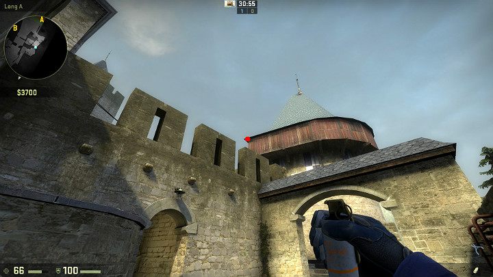 Ustaw się w rogu, plecami do ściany i wyceluj w oznaczony punkt - Cobblestone | Mapy Turniejowe | CS GO - CS GO - poradnik do gry