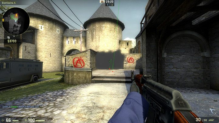 Granat spadnie na punkt podłożenia bomby A i stworzy zasłonę dymną w samym centrum małego placu - Cobblestone | Mapy Turniejowe | CS GO - CS GO - poradnik do gry
