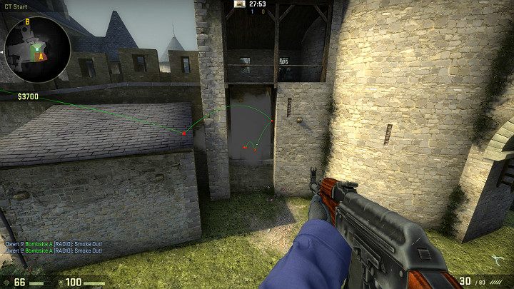 Granat odbije się od daszku i wpadnie na balkon tworząc całkowitą zasłonę dymną - Cobblestone | Mapy Turniejowe | CS GO - CS GO - poradnik do gry