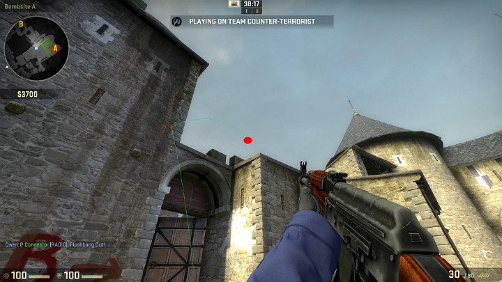 Granat wybuchnie wysoko w powietrzu oślepiając wszystkich Graczy znajdujących się na tym obszarze - Cobblestone | Mapy Turniejowe | CS GO - CS GO - poradnik do gry