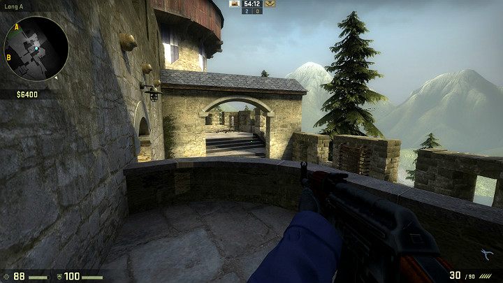 Możesz z tej pozycji obserwować całe przejście i poczekać na przeciwnika - Cobblestone | Mapy Turniejowe | CS GO - CS GO - poradnik do gry
