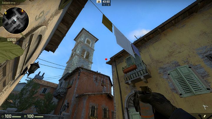 Ustaw się plecami maksymalnie przy ścianie i wyceluj w zaznaczony punkt - Inferno | Mapy turniejowe | CS GO - CS GO - poradnik do gry