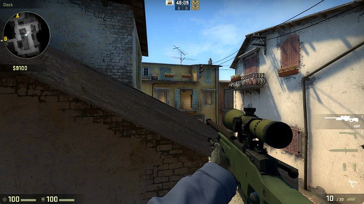 Wychodząc z miejsca odrodzenia Terrorystów i udając się w prawo przez apartamenty możesz zając bardzo dobrą pozycję strzelecką na balkonie skąd masz widok na górne pomieszczenia w budynku naprzeciwko - Inferno | Mapy turniejowe | CS GO - CS GO - poradnik do gry