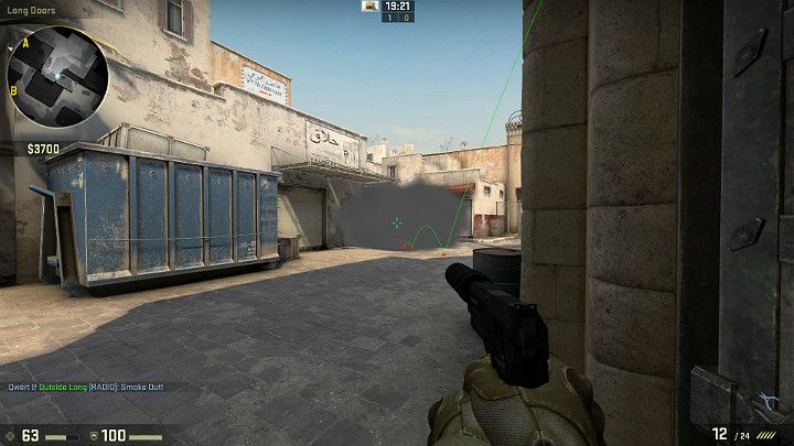 W ten sposób także jesteś w stanie zasłonić róg w którym na pewno będzie czekał jakiś przeciwnik, szczególnie na początku rundy gdy Antyterroryści będą bronić dojścia do punktu A - Dust 2 | Mapy Turniejowe | CS GO - CS GO - poradnik do gry