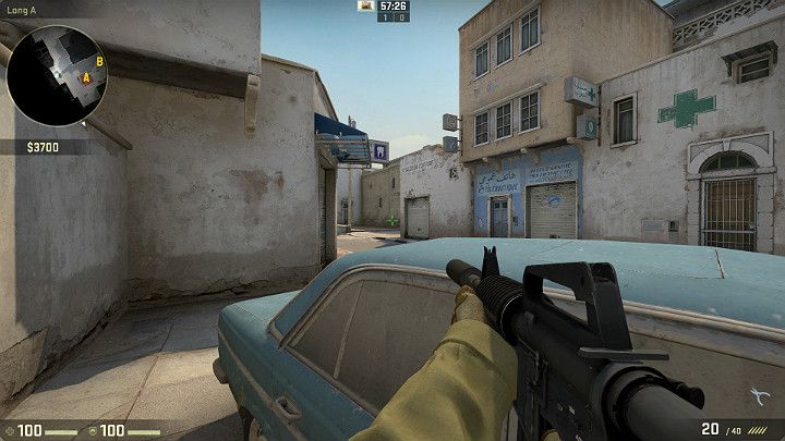 Ustawiając się za samochodem można schować się przed wzrokiem nadciągającego przeciwnika poprzez ukucnięcie - Dust 2 | Mapy Turniejowe | CS GO - CS GO - poradnik do gry