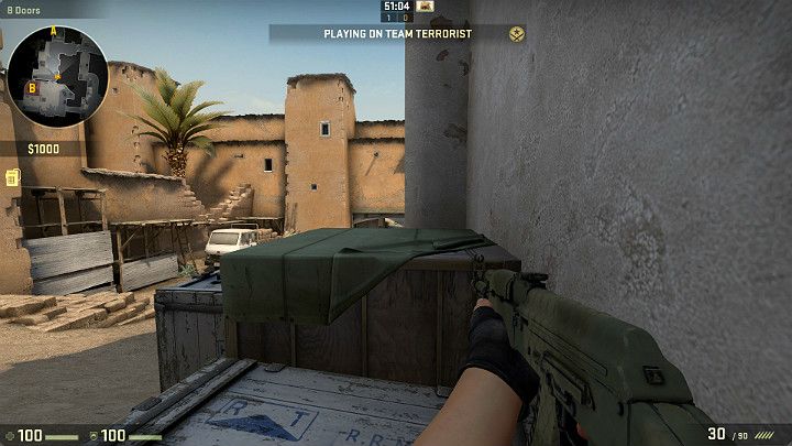 Popularne, dobrze osłonięte miejsce znajdujące się zaraz przed drzwiami wejściowymi na punkt B - Dust 2 | Mapy Turniejowe | CS GO - CS GO - poradnik do gry