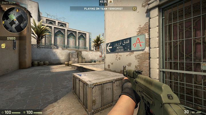 W oddali może chować się przeciwnik, przeważnie za ścianą - Dust 2 | Mapy Turniejowe | CS GO - CS GO - poradnik do gry