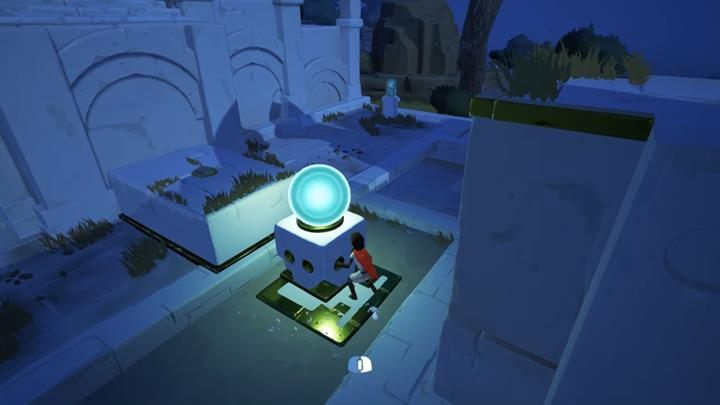 Musisz przesuwać kulę w odpowiednie miejsca i aktywować ją z pomocą głosu. - Koloseum i pierwszy klucz | Rozdział 1 | Opis przejścia - Rime - poradnik do gry