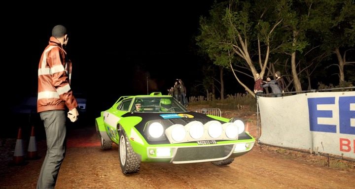 Wyścigi aut zabytkowych nie mają takiej wagi jak wcześniejsze zawody, także i dochody z nich są niższe - Porady dla trybów wyścigów | Porady do DiRT 4 - DiRT 4 - poradnik do gry