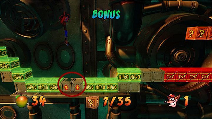 W celu kontynuowania opisywanego etapu po odblokowaniu checkpointu zabierz fioletowy kryształ i dotrzyj do pokazanej na obrazku 1 płyty z pytajnikiem, która aktywuje bonusową rundę - Hangin Out | Alpine Warp Room | Opis przejścia | Crash N. Sane Trilogy - Crash Bandicoot N. Sane Trilogy - poradnik do gry