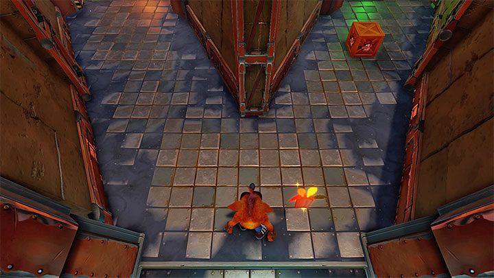 Niemal od razu po rozpoczęciu tego etapu napotkasz zupełnie nowy typ zagrożenia, a mianowicie naelektryzowane słupy, pomiędzy którymi przepływa elektryczność - Cortex Power | Cortex Island | Opis przyjścia | Crash Bandicoot N. Sane Trilogy - Crash Bandicoot N. Sane Trilogy - poradnik do gry