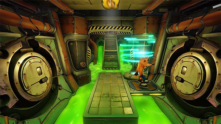 Kontynuuj eksplorację okolicy i na bieżąco pozbywaj się kolejnych wrogów rzucających beczkami - Toxic Waste | Cortex Island | Opis przejścia | Crash Bandicoot N. Sane Trilogy - Crash Bandicoot N. Sane Trilogy - poradnik do gry