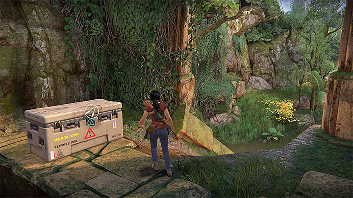 Docelowo musisz dotrzeć na wystającą belkę gdzie możliwe jest użycie linki z hakiem na widocznym w oddali interaktywnym zaczepie - 4 - Ghaty Zachodnie - Zdjęcia, opcjonalne rozmowy i skrzynki | Sekrety - Uncharted: Zaginione Dziedzictwo - poradnik do gry